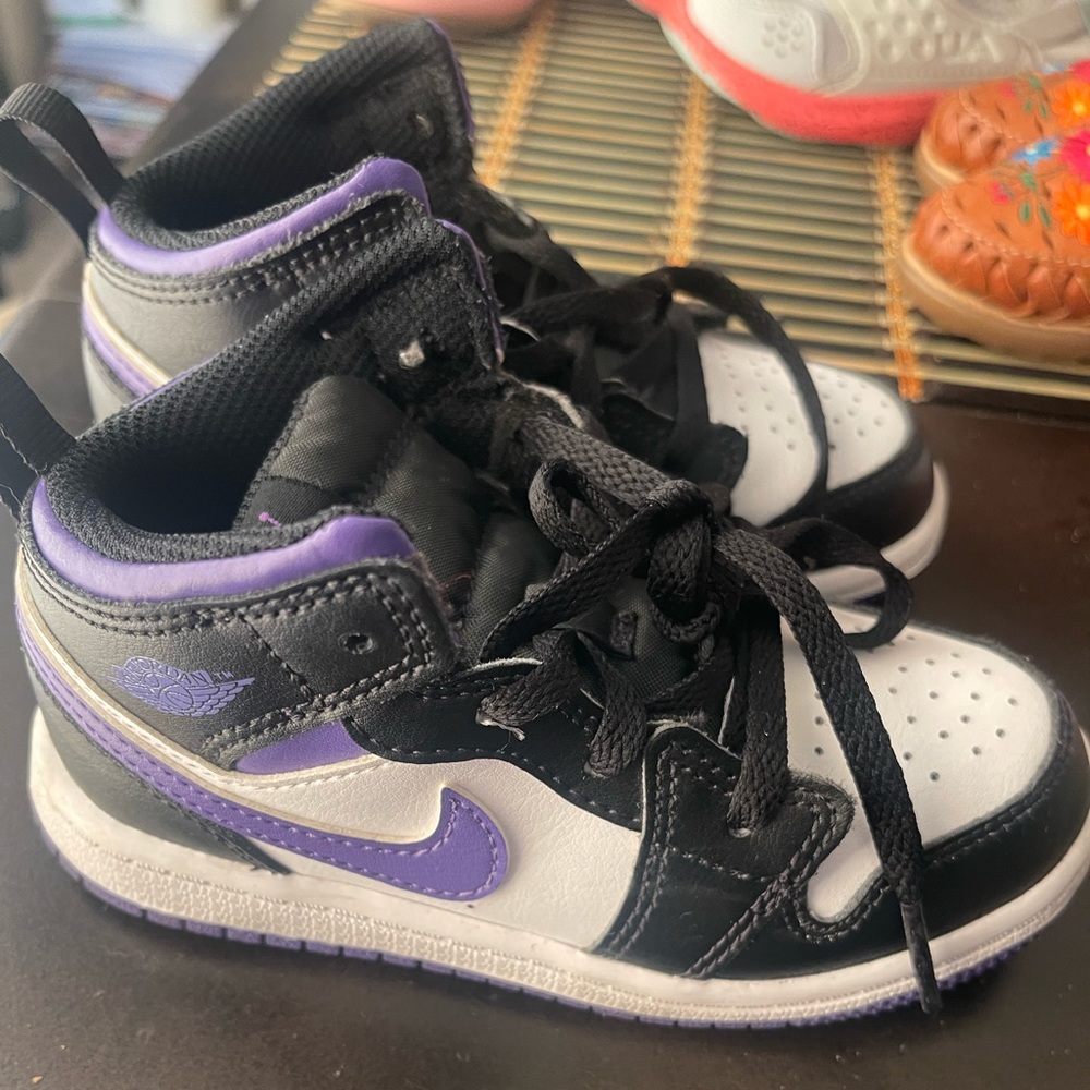 Toddler Jordan Shoes size 9